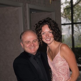 Z prvního manželství má dceru Genu, z druhého dva syny.