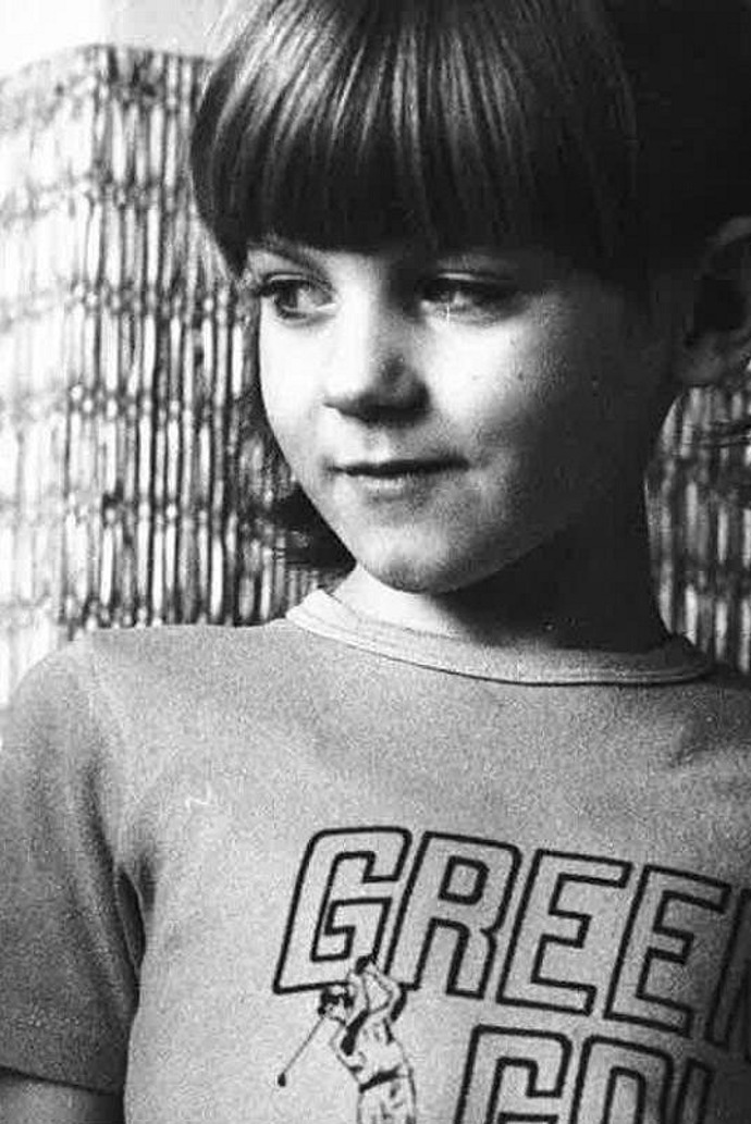 Herečka Sabina Laurinová, seriálová Alice Novotná, vypadá pořád stejně.