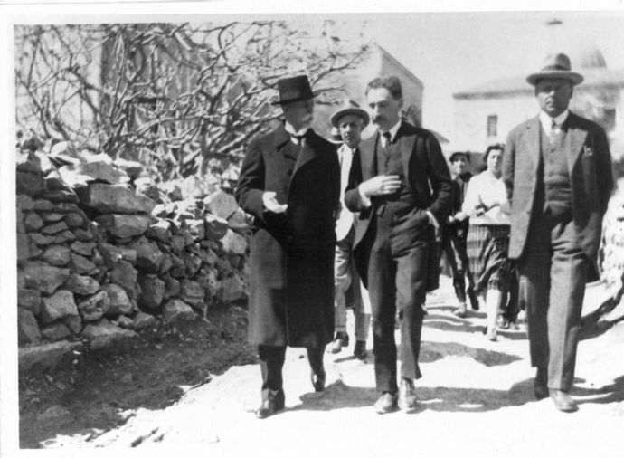 "Člověk mnoho vydrží, má-li cíl."