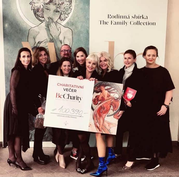 Celý tým měl z výsledku dražby velkou radost. 