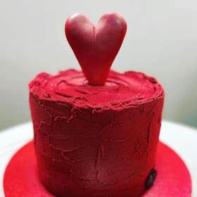 Tento krásný dort Ivka připravila Lucii Bílé k premiéře muzikálu Láska je láska.