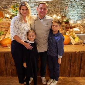 Rodina se společně zúčastnila natáčení pořadu Souboj na talíři. 