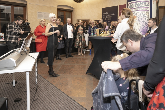 „Kdokoliv s tak velkým štěstím, jako je zdraví, by neměl zavírat oči před ostatními," říká Barbara Nesvadbová.