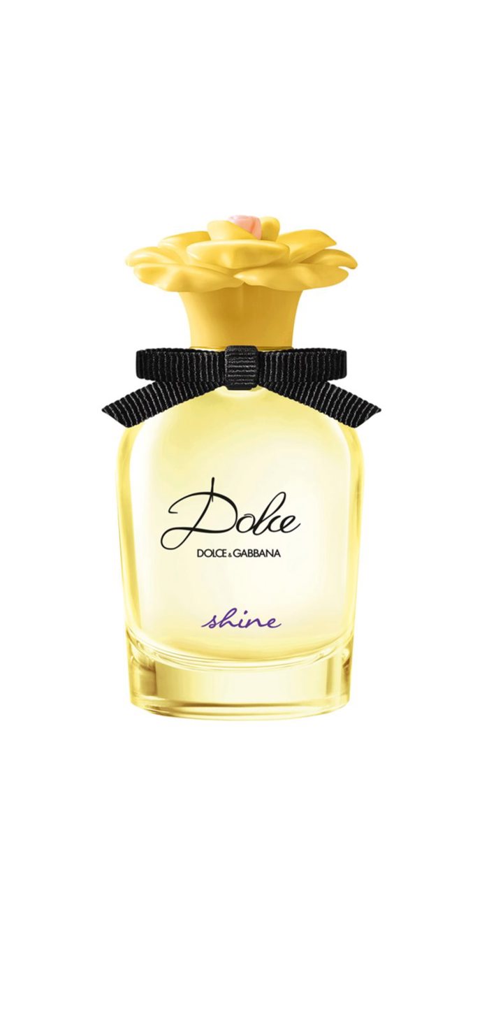 Dolce&Gabbana Dolce Shine s vrchními tóny svůdné mangové vůně, která kontrastuje s grapefruitovou esencí. Douglas, 1549 Kč/30 ml