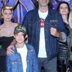 Starší syn Jan chodí s tátou na akční, fantasy nebo sci-fi filmy.