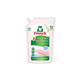 Pro domácí ruční praní hedvábí volte jemný přípravek, třeba i šampón na vlasy, nebo k tomu určený produkt, jako například tento od značky Frosh, 159 Kč