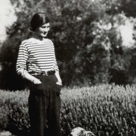 Módní návrhářka Coco Chanel: „Dokud víte, že většina mužů je jako děti, víte všechno."