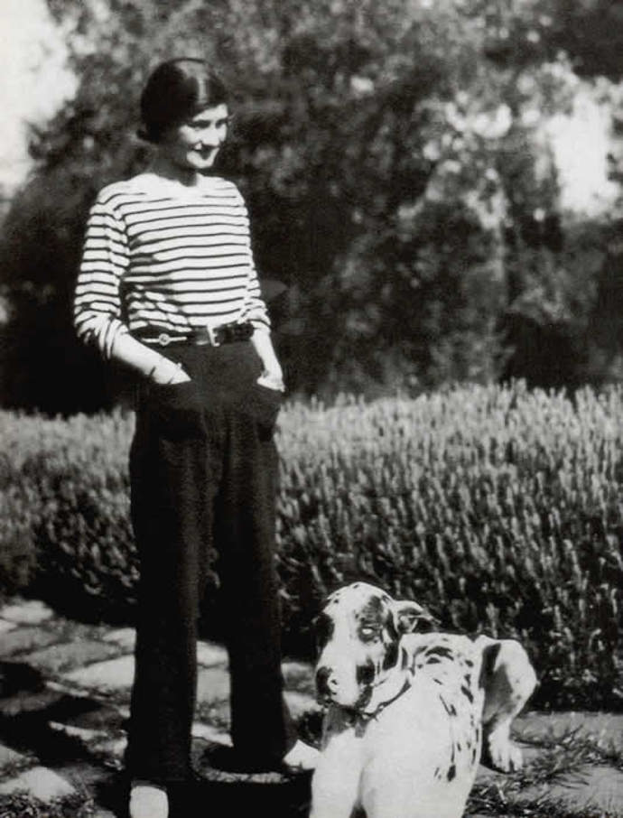 Módní návrhářka Coco Chanel: „Dokud víte, že většina mužů je jako děti, víte všechno."