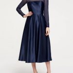 Korzetové šaty Heine, modré jako noční obloha, vzpomínka na 50. léta, kdy vrcholila éra elegance. Glami.cz, 1893 Kč