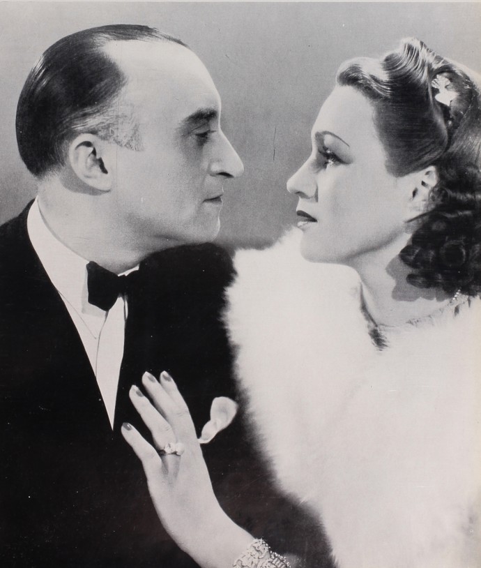 Podle Venduly Pizingerové jsou podzimní večery jako stvořené ke sledování romantických filmů, například těch s Oldřichem Novým (na fotce jako nezapomenutelný Kristián ze stejnojmenného snímku z roku 1939).