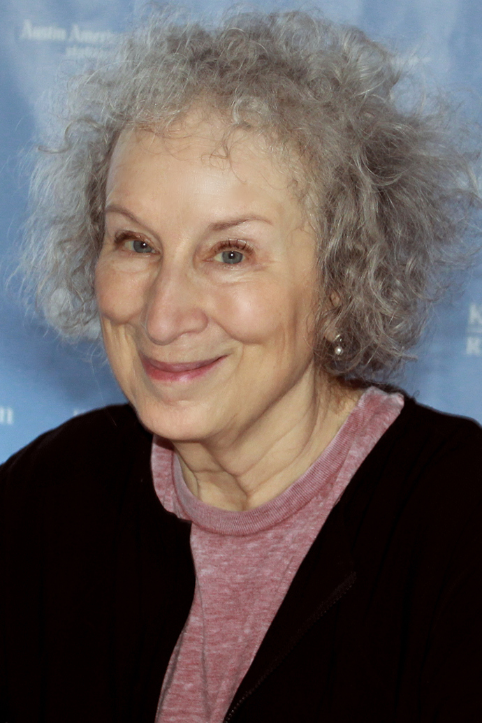 Spisovatelka Margaret Atwood: „Muži se bojí, že se jim ženy budou smát. Ženy se bojí, že je muži zabijí."