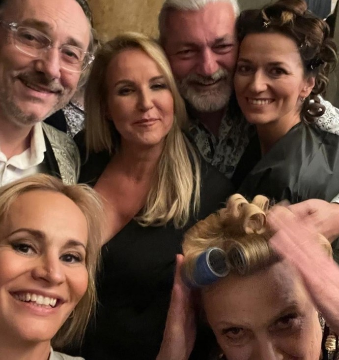 Vendula Pizingerová nesměla chybět na nedávném koncertu k šedesátinám Pavla Vítka, potkala tady starou dobrou partu přátel.