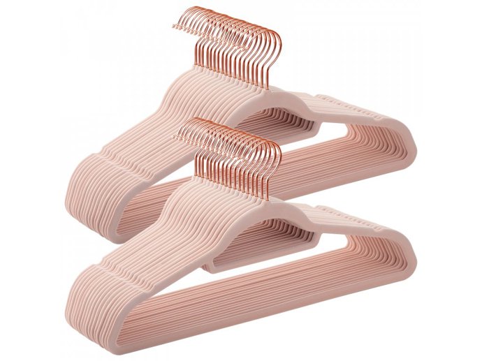 Hedvábné kousky je nejlepší věšet na velurová ramínka. Jsou jemná k látce a prádlo z nich nesklouzává. Songmics Ramínka Ellen 50 kusů. Mall, 749 Kč