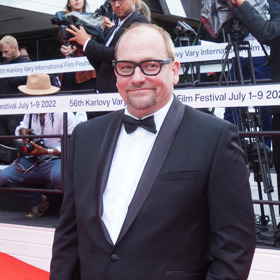 Na červeném koberci prý příliš často nezáří, ale vždy si přeje, aby mu to slušelo. 