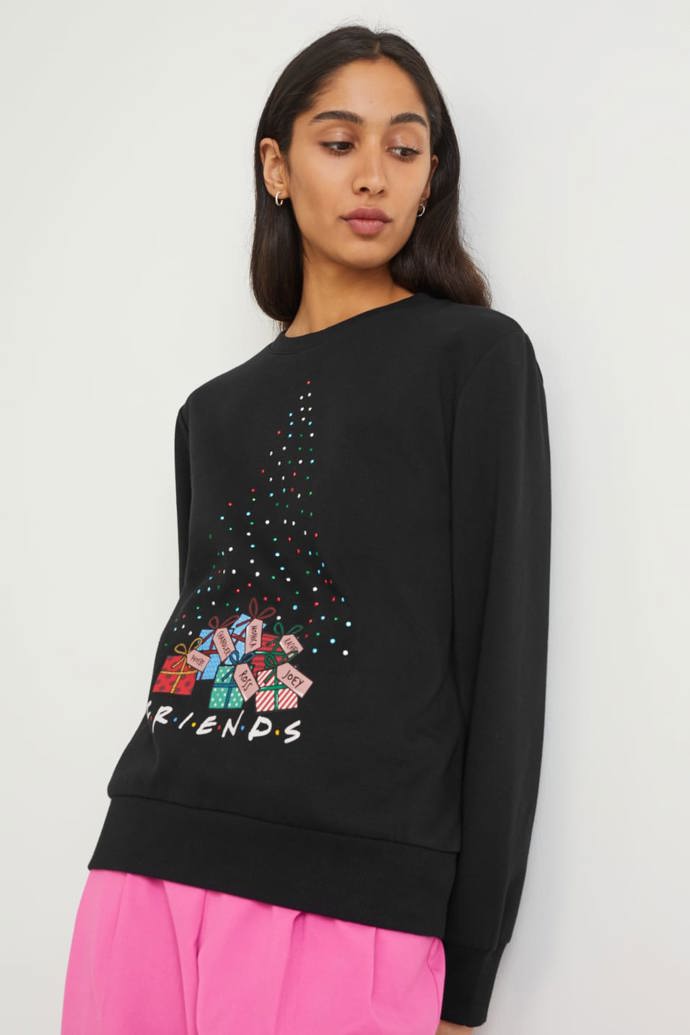 Vánoční mikina s motivem seriálu Přátelé. Značka C&A, 20 eur