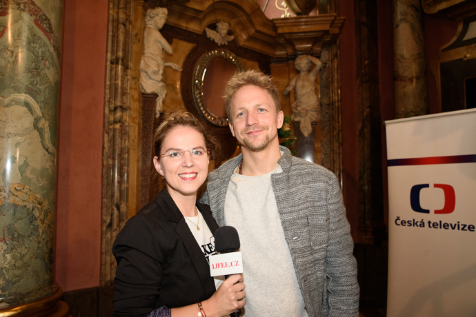 S redaktorkou Veronikou Novákovou při rozhovoru pro Lifee.cz