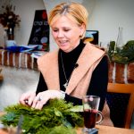 Manželka generála Petra Pavla Eva tvořila adventní věnce v kavárně v Brandýse nad Vltavou.