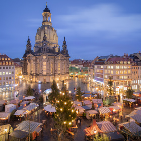 Tradice vánočních trhů v Drážďanech sahá až do roku 1434.