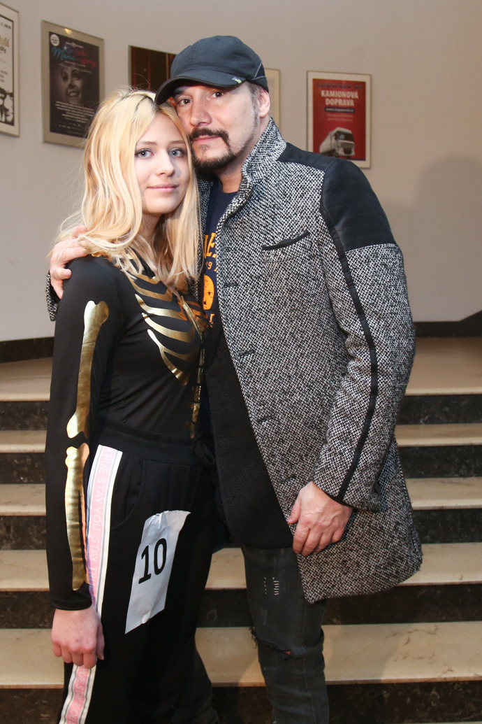 Lucie se v minulosti sama účastnila konkurzu do muzikálu, avšak neúspěšně.