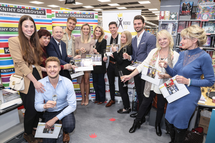 Herečka Veronika Jeníková se stala jednou z kmotřiček kalendáře Anděl mezi zdravotníky.