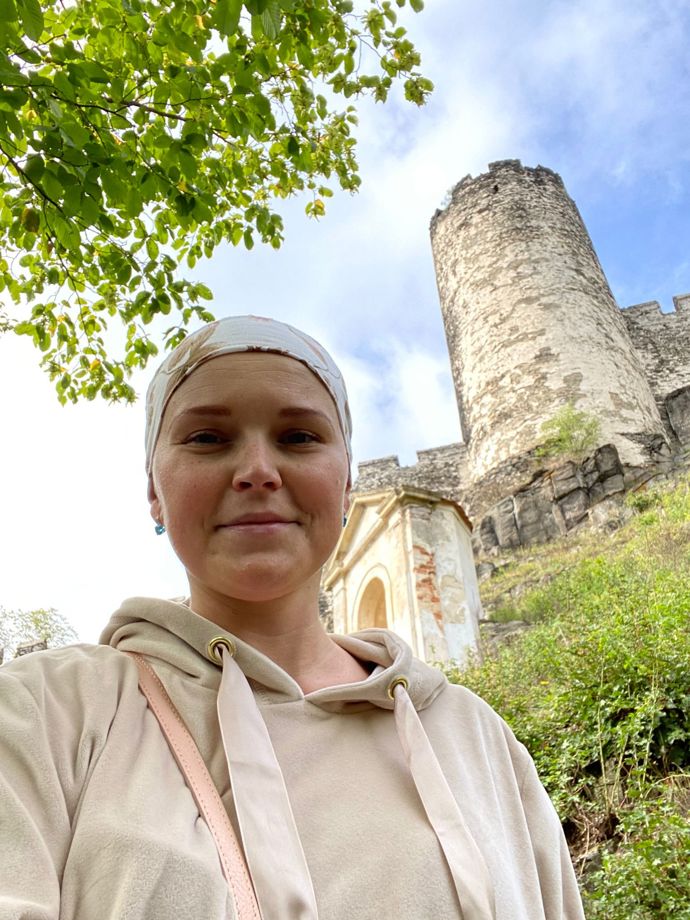 Vzdor své nemoci zůstává Hanka aktivní. S rodinou tak od jara stihla hned několik výletů, včetně tohoto na Bezděz. Příroda ji podle jejích slov nabíjí energií.