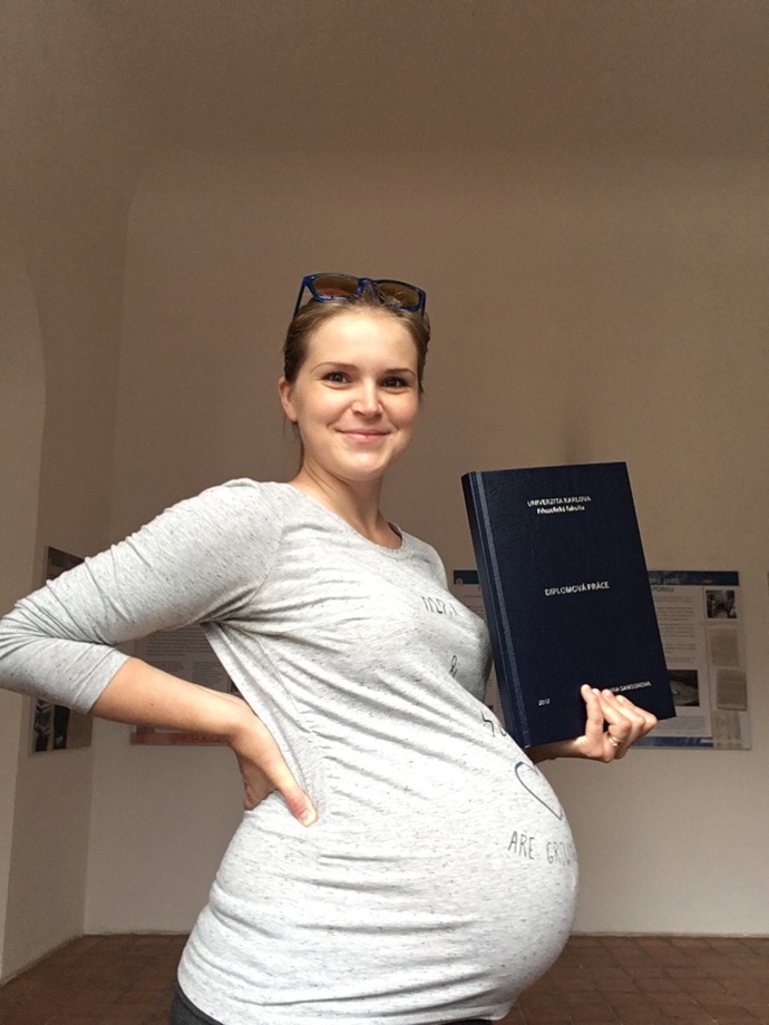 Nejcitlivěji musela Hanka svou situaci předložit pětiletému Jarouškovi. Nesměla přitom použít slovo rakovina, které měl chlapeček spojené se smrtí svého dědečka.