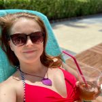 Ještě předtím, než nastoupila na léčbu cytostatiky, odcestovala Hanka na dovolenou, kterou si podle svých slov náramně užila. Na rozdíl od manžela. Ten už se tou dobou bál, co všechno jeho ženu a potažmo celou rodinu v nejbližších měsících čeká.