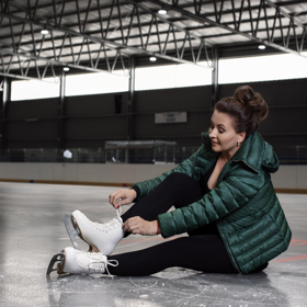 Teď se Dana Morávková na ledovou plochu vrací ve výpravné show pro děti.