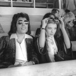 Přestože v životě Freddieho Mercuryho hráli hlavní roli muži, našlo se v něm místo i pro jednu ženu. Mary Austin byla zpěvákovou celoživotní přítelkyní a první velkou láskou. 