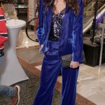 Eliška oblékla působivý modrý oblek, který doplnila flitrovým topem.