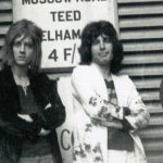 Jedna z prvních fotografií skupiny Queen vznikla v roce 1970. Tehdy ještě nikdo netušil, že z nich budou jedny z největších hvězd 20. století.