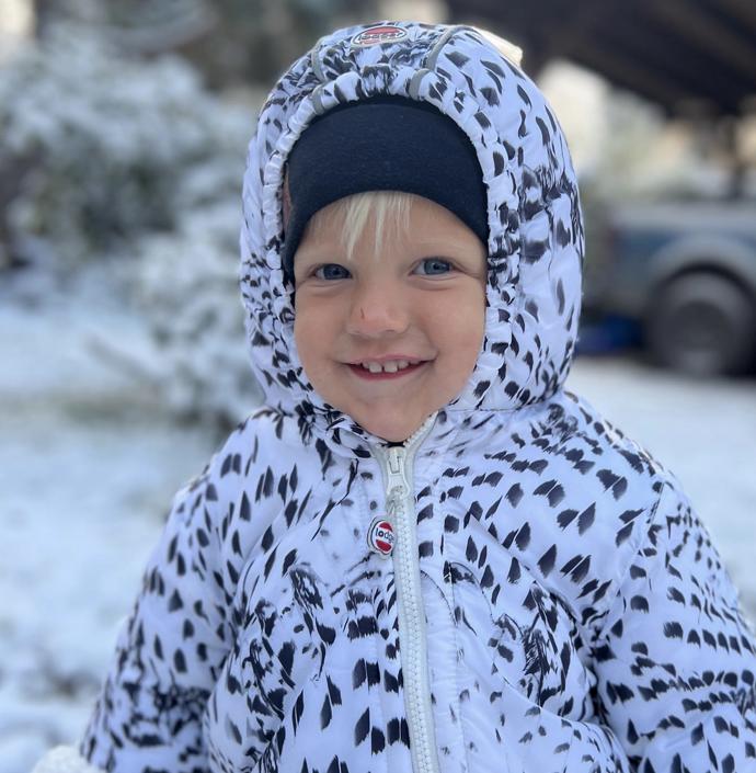 Syn Pepíček má právě dinosauří období, takže ho nejvíc potěší sledovat Jurský park.