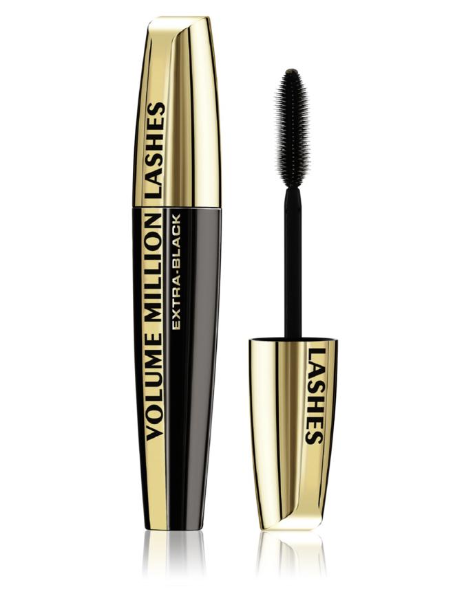 Na objemu dodá i řasenka Million Lashes s umělohmotným kartáčkem. L'Oréal Paris, 249 Kč