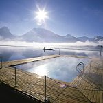 Legendární hotel Im Weissen Rössl (U bílého koníčka) nabízí unikátní jezerní spa.