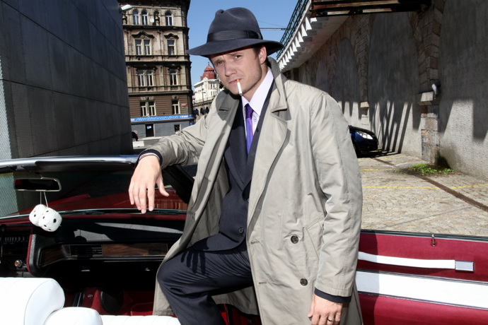 V Hudebním divadle Karlín se Ondřej objevil v muzikálu Vražda za oponou, který jeho otec rovněž navštívil.