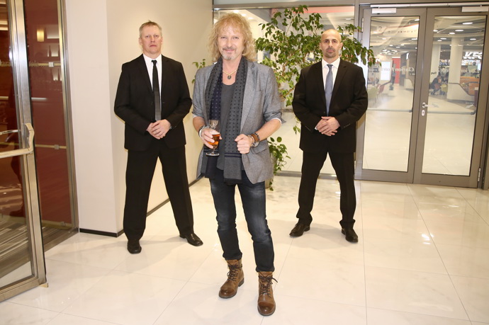 Zpěvák prozrazuje, že si z přibývajících roků vrásky nedělá.