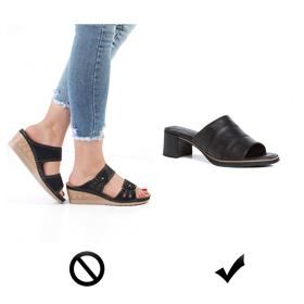 Místo bot na klínu zkuste pantofle na širokém podpatku. Tamaris, 1 694 Kč