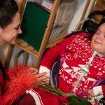 Lucie Bílá se po vánočním koncertu setkala se svou jedenáctiletou fanynkou Dominikou Jindráčkovou.