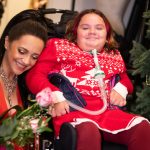 Dominika, která je po těžké autonehodě, přijela za zpěvačkou do Divadla Lucie Bílé až z Jičína.