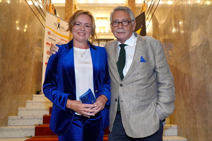 Jitka Sedláčková je po boku nového muže šťastná.