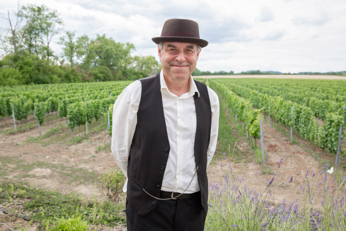 Herec Miroslav Táborský se narodil 9. listopadu 1959 v Praze.