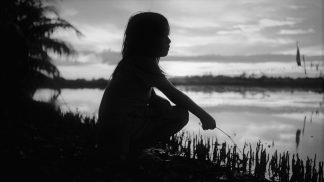 Tajemství Natalie Barnett: Měla mít šest let, ale možná jde o psychicky nemocnou trpaslici