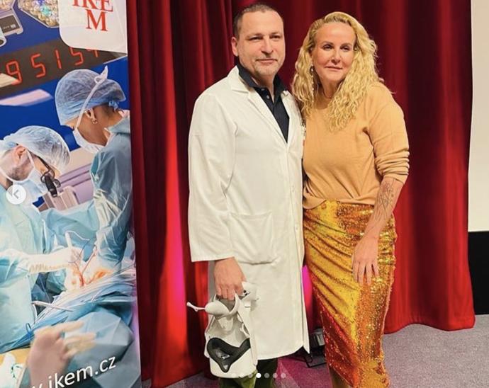 "Takto jsme se například připravovali v posledních dvou letech na 17 dětských velmi vážných případů a 93 dospělých," říká doc. MUDr. Jiří Froněk, Ph.D., FRCS, přednosta Kliniky transplantační chirurgie v IKEM.