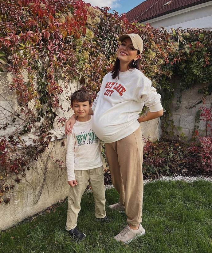 Podle maminky má Rosálka v oblibě černou a šedou barvu.