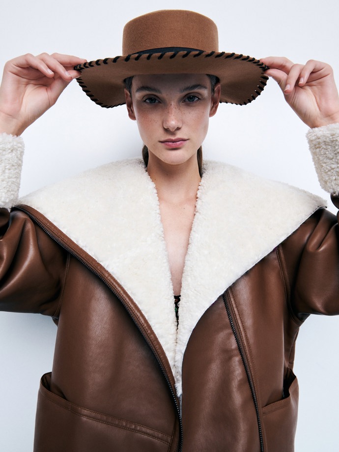 Vlněný klobouk. Reserved, 399 Kč