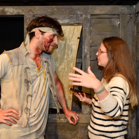 V muzikálu Krysař hraje Roman Tomeš rybáře Štěpána a alternuje se s Milanem Peroutkou.