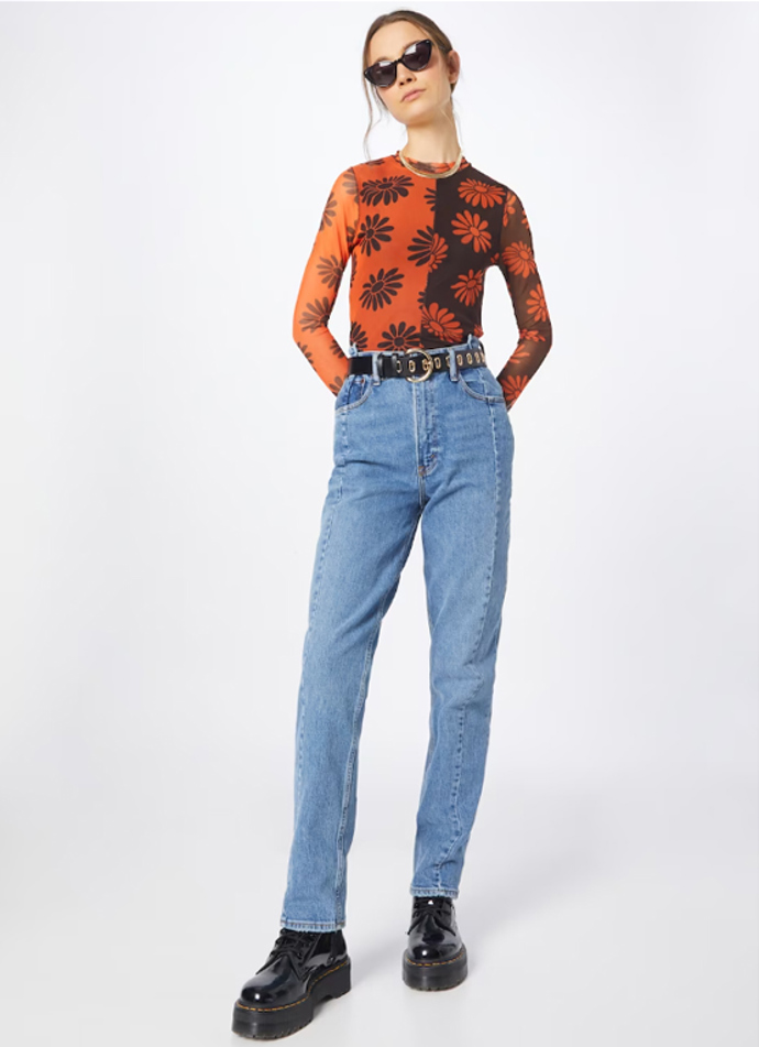 Džíny s vysokým pasem. Abercrombie & Fitch, 2 079 Kč