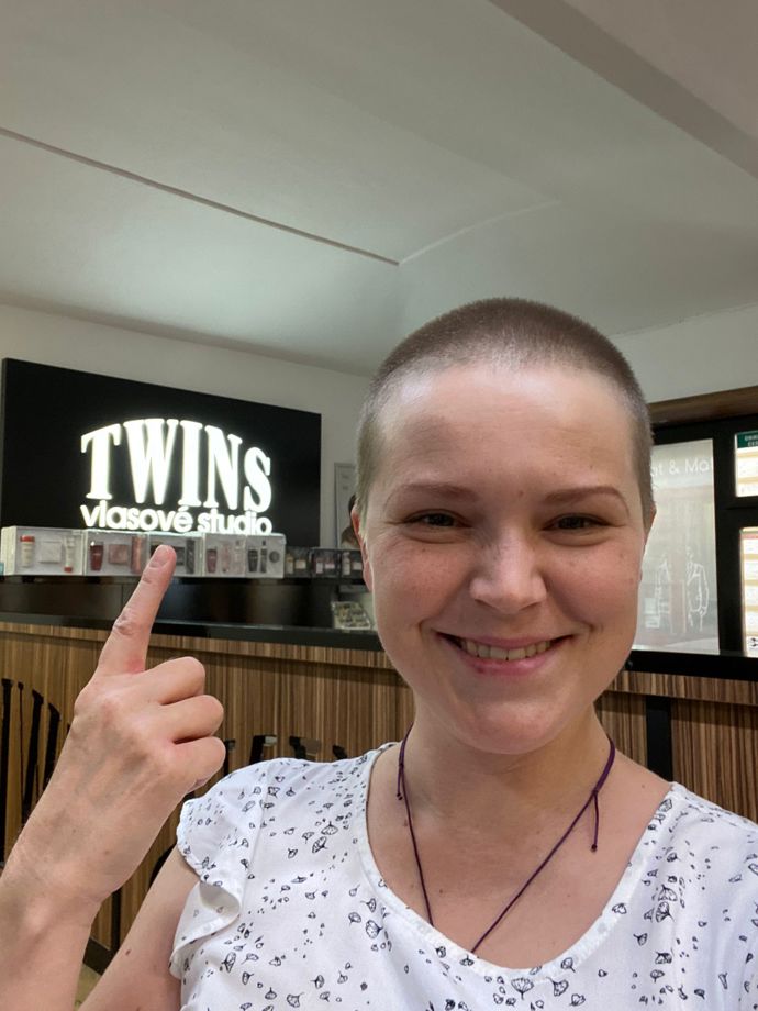 Hanka Samsonova poprvé navštívila kadeřnictví už měsíc po poslední chemoterapii.