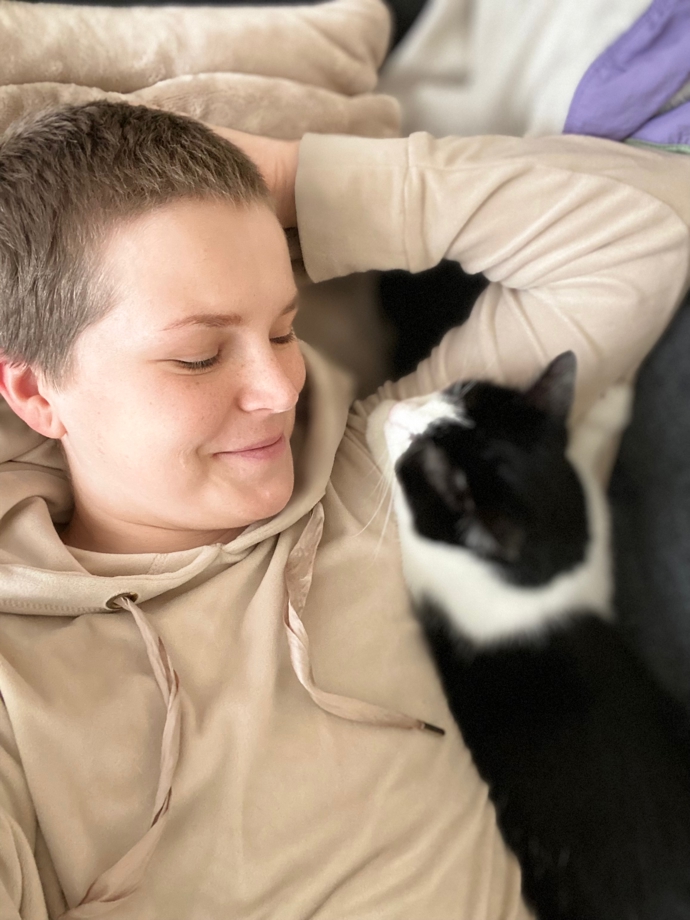 Prvních pět dní biologické léčby strávila Hanka na WC se silnými průjmy a  nemohla prakticky jíst. Poté naštěstí nežádoucí účinky tohoto typu ustoupily.