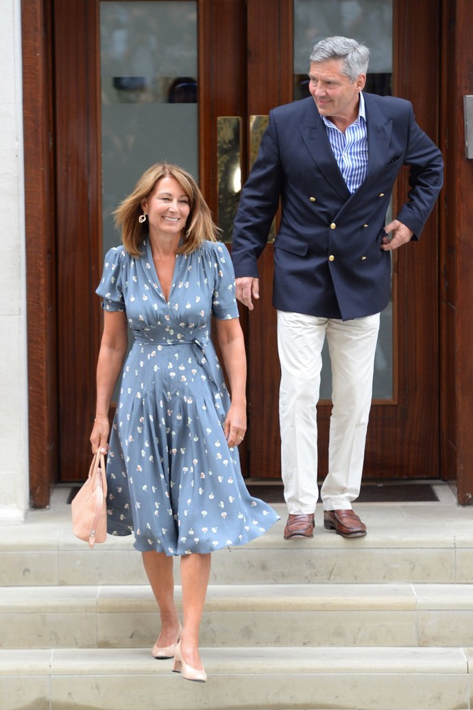 Na Dukanovu dietu spoléhala i matka Kate Middleton Carole, která prý díky ní dokázala zhubnout 1,8 kilo za 4 dny.